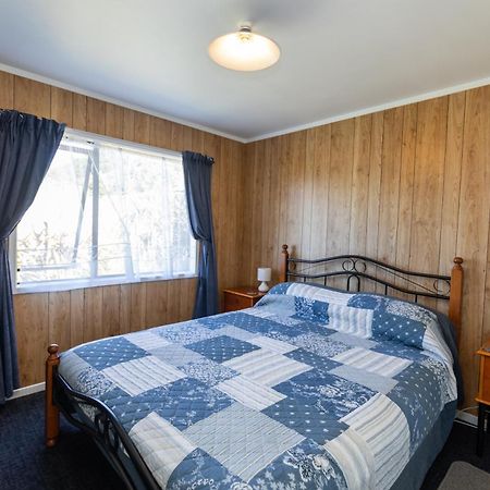Aotea Lodge Great Barrier Tryphena الغرفة الصورة