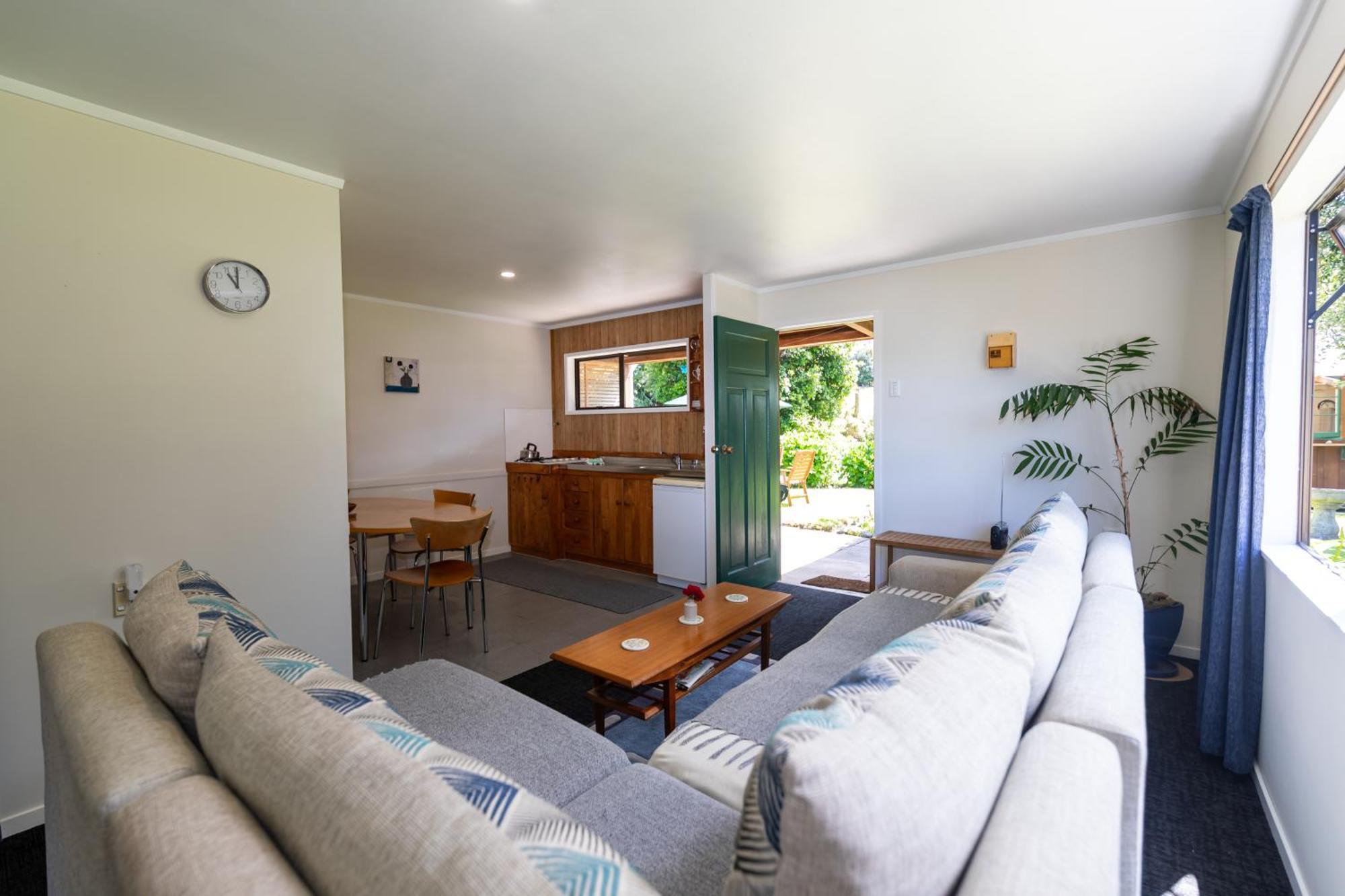 Aotea Lodge Great Barrier Tryphena الغرفة الصورة